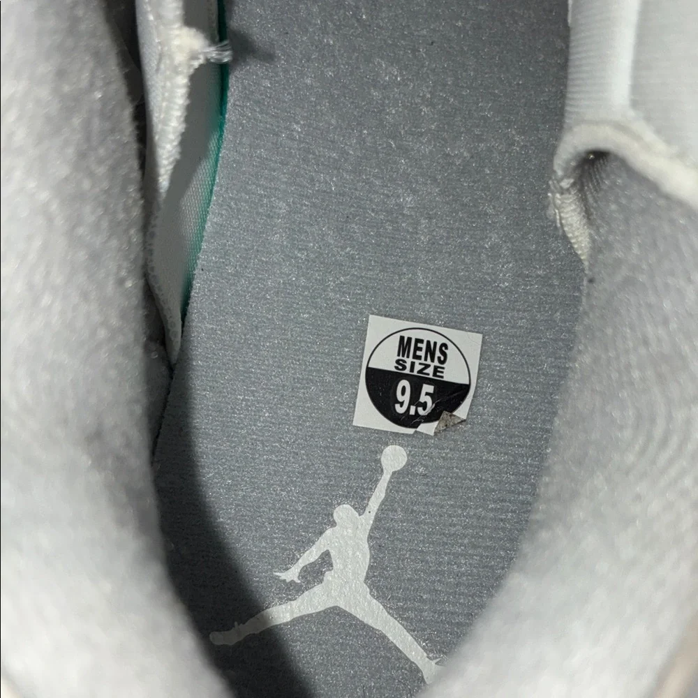 Jordan Spizike Low Sail Anthracite 8 with box